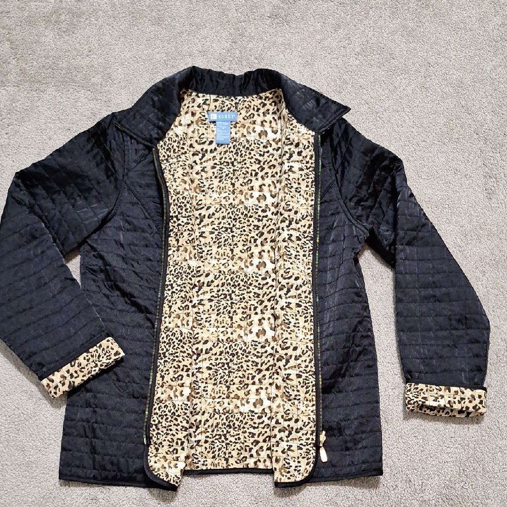 Koret Black Jacket With Leopard Print Interior - image 3